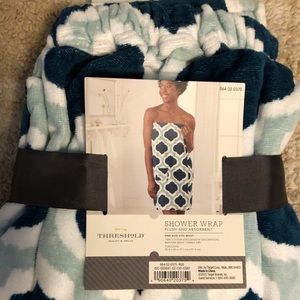 Women’s shower wrap